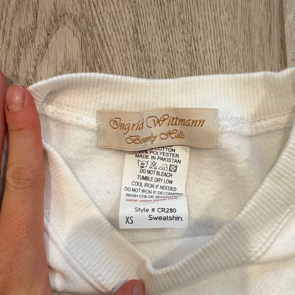 Unisex Brand New White Crewneck Sweater with Tennis Graphic Ingrid Wittmann - Picture 3 of 4
